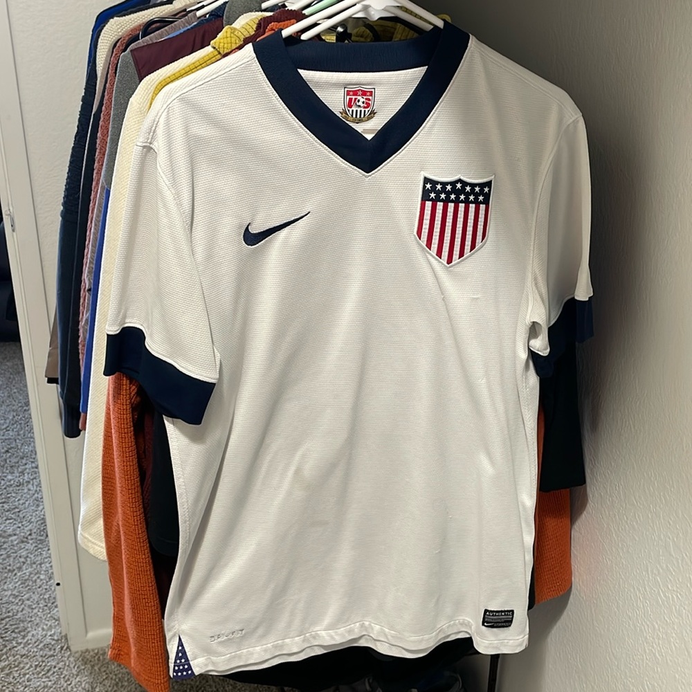 Men’s medium USMNT soccer Centennial jersey